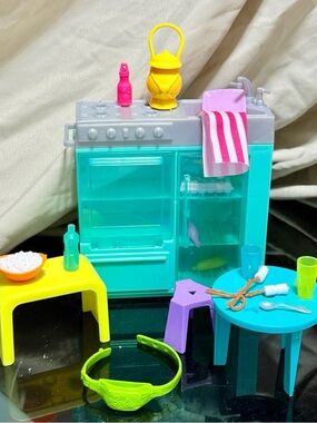 Barbie Dream Camper Kitchen Lot w/ Stove Sink Table Chair + Accessories Lot